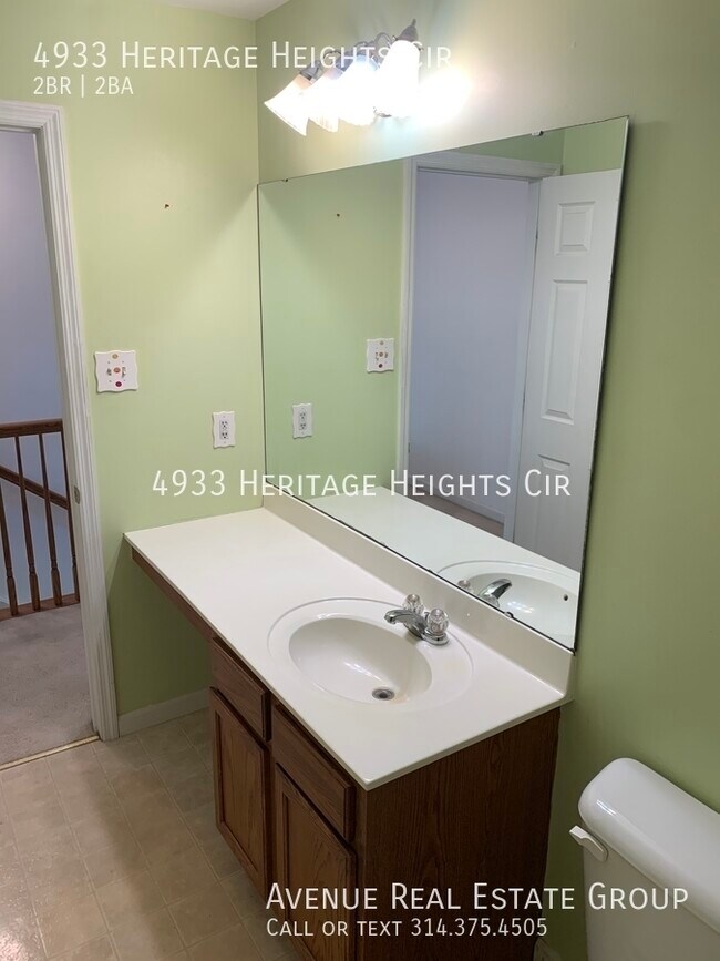 Building Photo - Beautiful 2 Bedroom