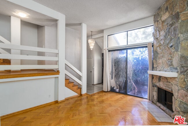 Building Photo - 14311 Hartsook St