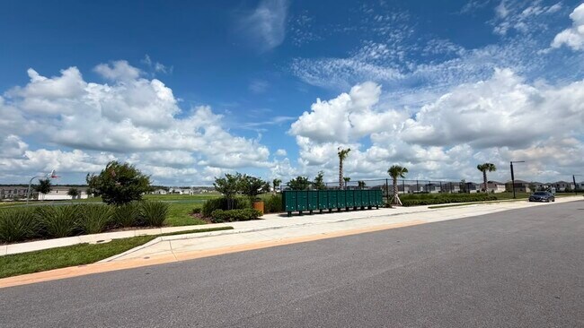 Building Photo - 3375 Alexander Dr