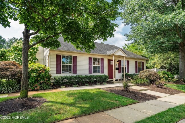 Building Photo - 5 Whistler Dr