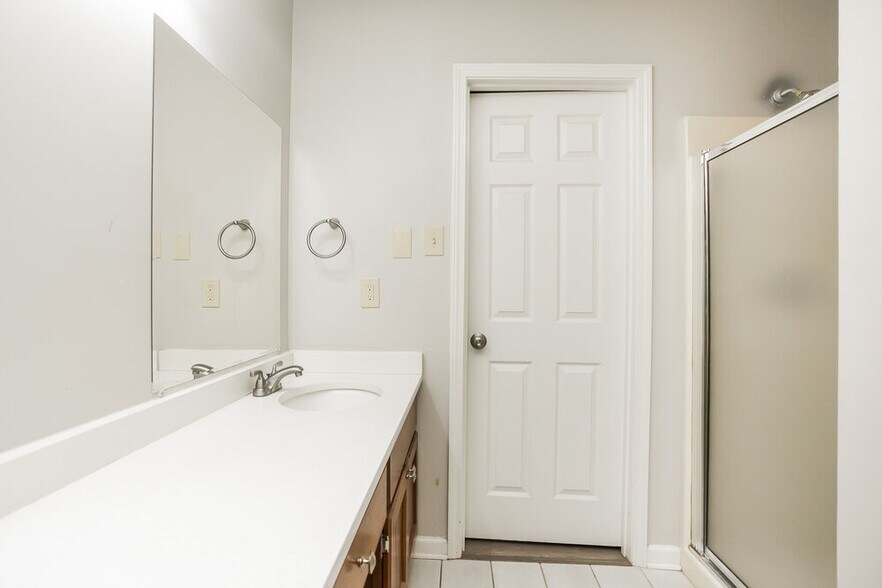 Building Photo - 8772 Cedar Mills Cir
