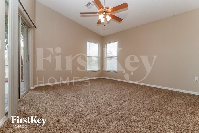 Building Photo - 10725 Magrath Ln