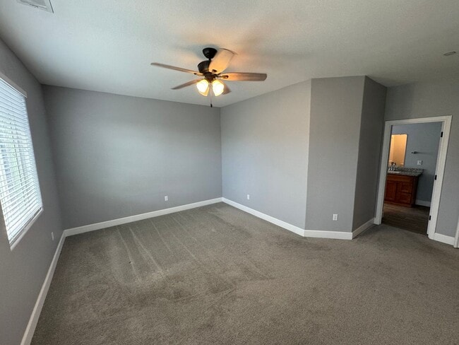 Building Photo - Oakley 4 bed, 3 bath plus flex room, Cul-d...