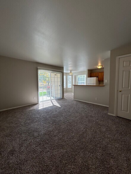 Building Photo - 7458 W Tottenham Ln