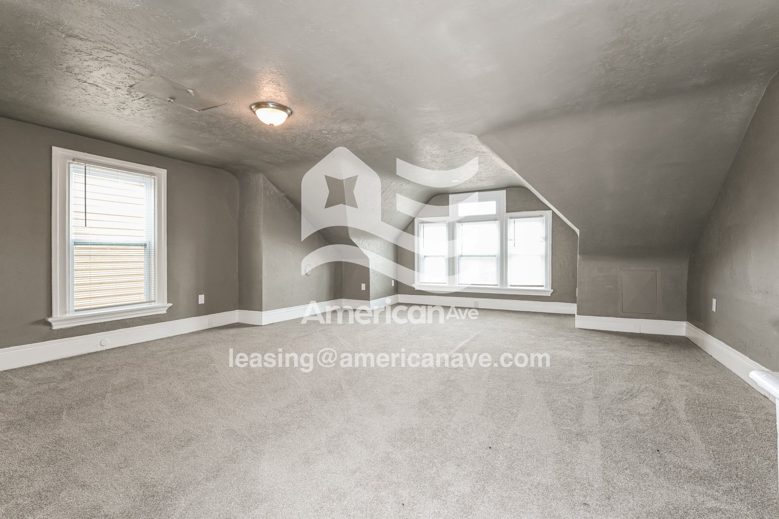 Building Photo - 253 Watson Blvd