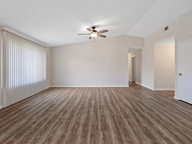 Building Photo - Ready To Go Recently Updated 3 Bedroom Single Story Home!!!