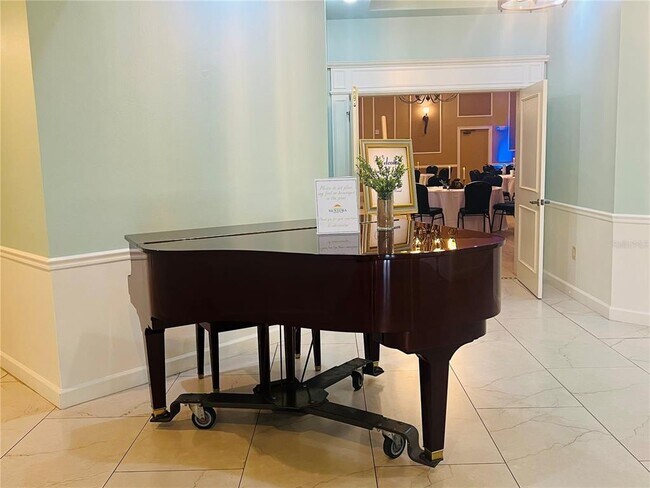 Building Photo - 3941 Atrium Dr