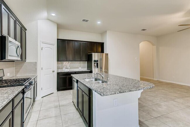 Building Photo - 13827 Quiet Fox Ln