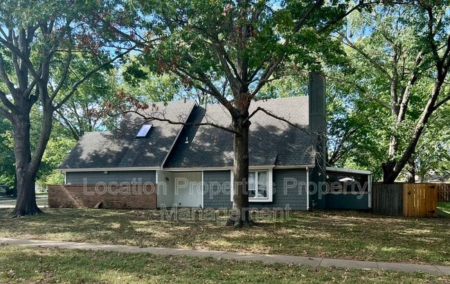 Building Photo - 3800 Stockade Ct