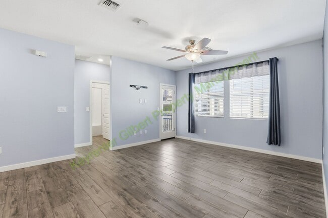 Building Photo - Modern Gilbert Lakeview Townhome in The Lakes at Annecy