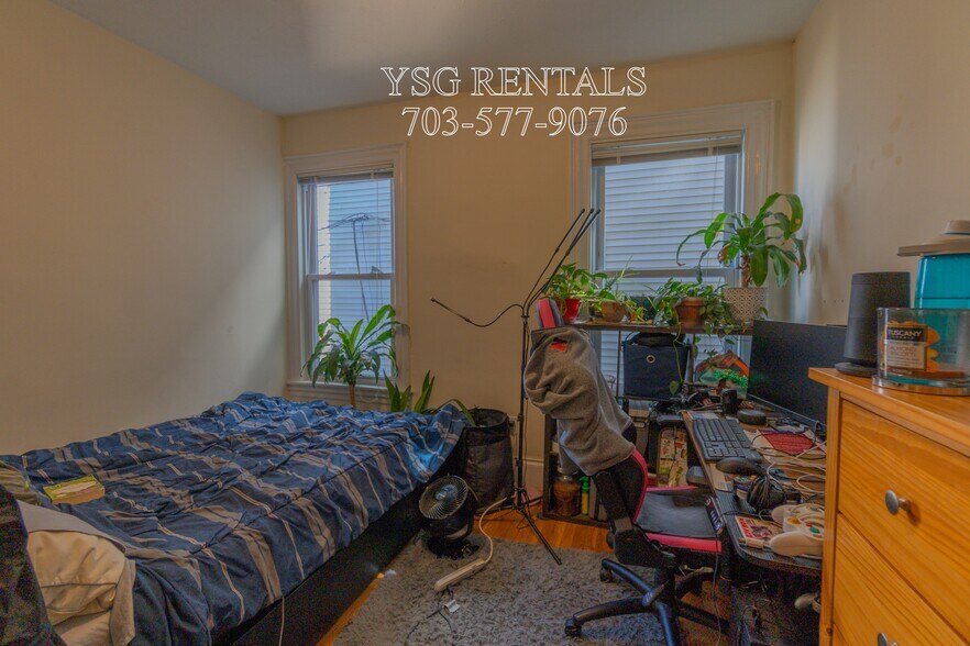 Building Photo - 364 Highland Ave