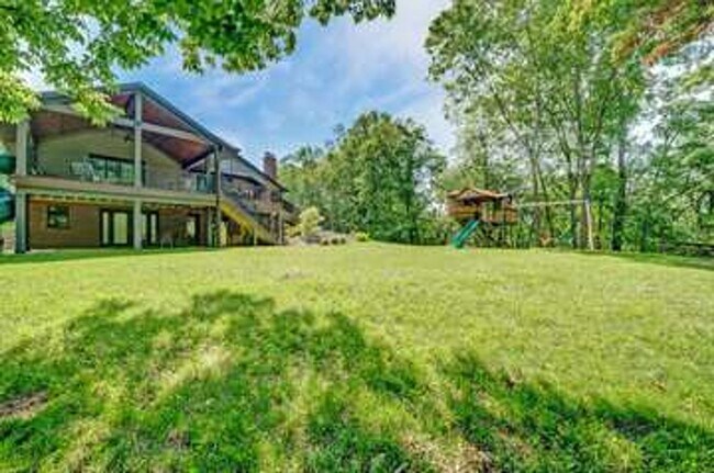 Building Photo - Beautiful Home in Cincinnati!!
