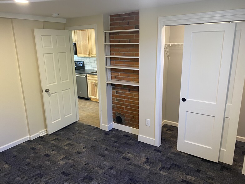 Building Photo - 1206 Cosgriff Ct