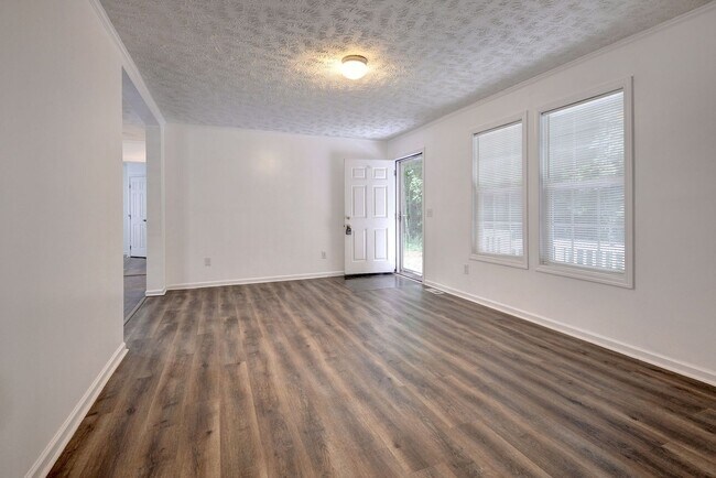 Building Photo - 9431 Jenkins Ln