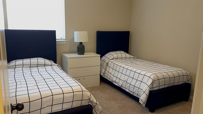 Building Photo - 16213 Cantania Cove