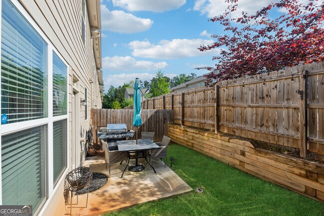Building Photo - 1499 River Oak Ln