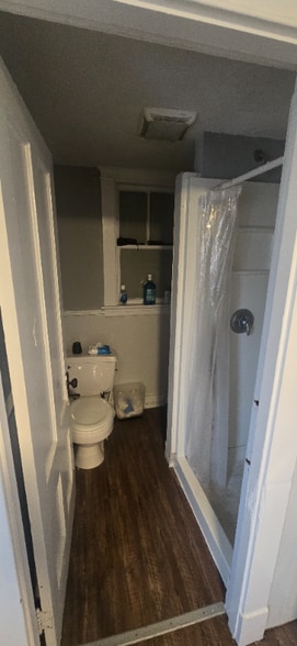 Building Photo - 42 Storer St