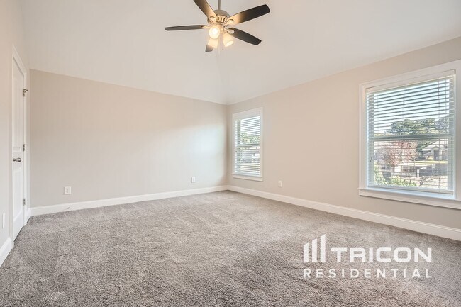 Building Photo - 109 Napa Dr