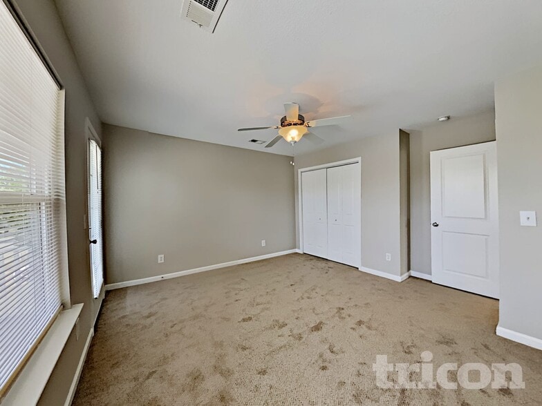 Building Photo - 441 Laurel Leaf Dr