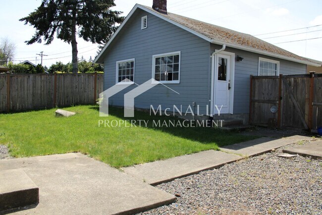 Building Photo - 5020 N Bristol St