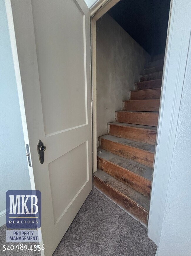Building Photo - Garden City Property