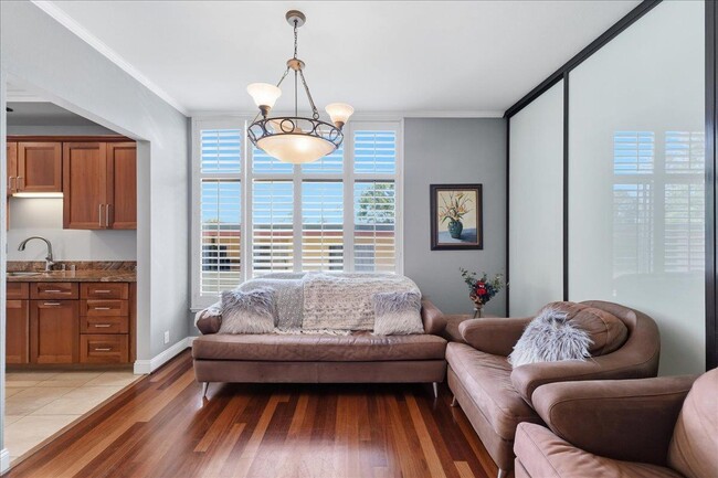 Building Photo - 11 Hayward Ave