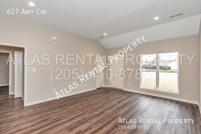 Building Photo - 627 Amy Circle Tuscaloosa, AL 35404