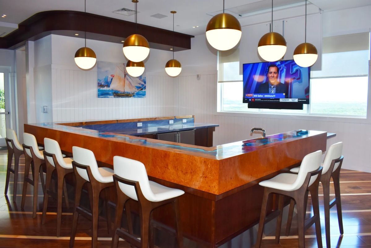 Building Photo - 601 E Dania Beach Blvd