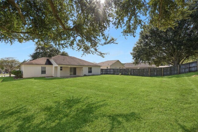 Building Photo - 886 Scenic View Cir