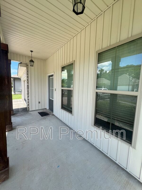 Building Photo - 11146 Coral Delight Ave