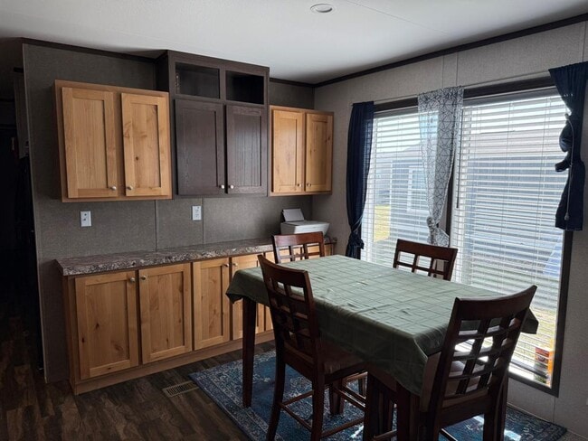 Building Photo - 3211 Windy Shelf Bnd