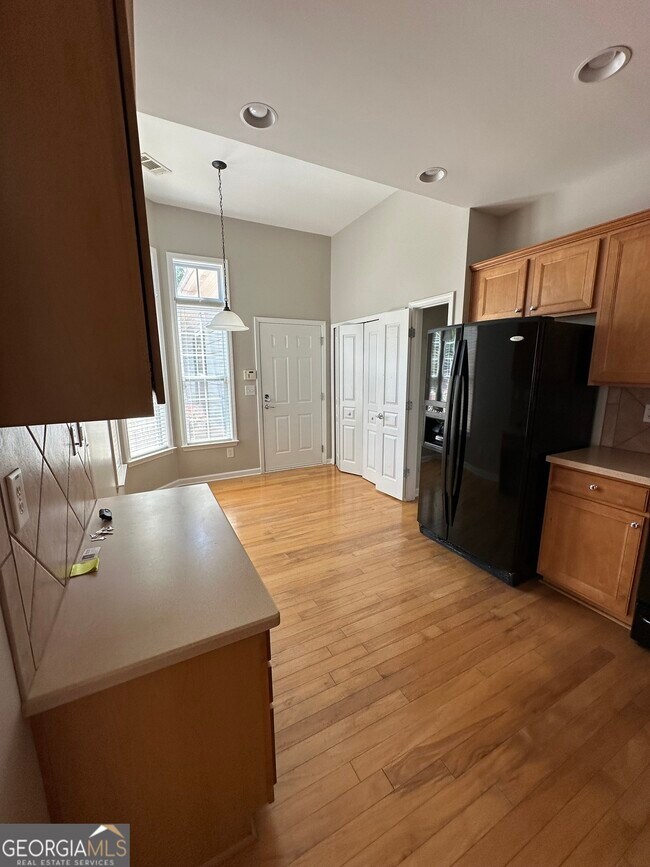 Building Photo - 111 Magic Lily Dr