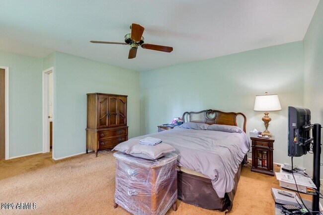 Building Photo - 1536 E Gemini Dr