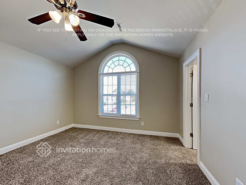 Building Photo - 48 Bergamont Cir