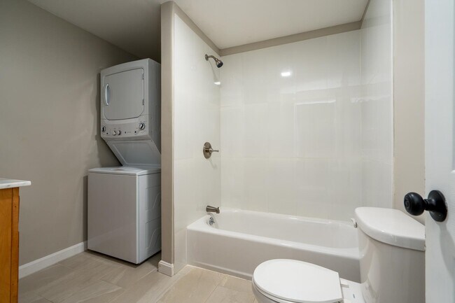 Building Photo - 124 Huntington Ave