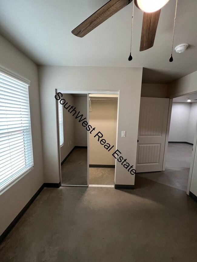 Building Photo - 2 BED 2 BATH APT ALL BILLS PAID!