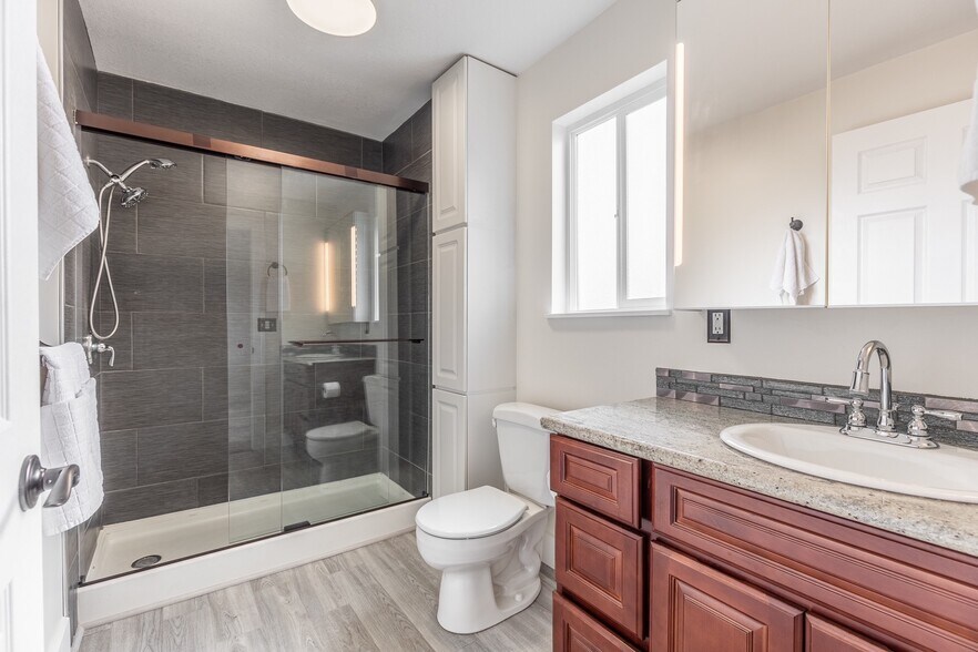 Building Photo - 1144 SE 85th Ave