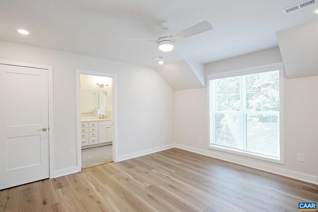 Building Photo - 952 Belvedere Way