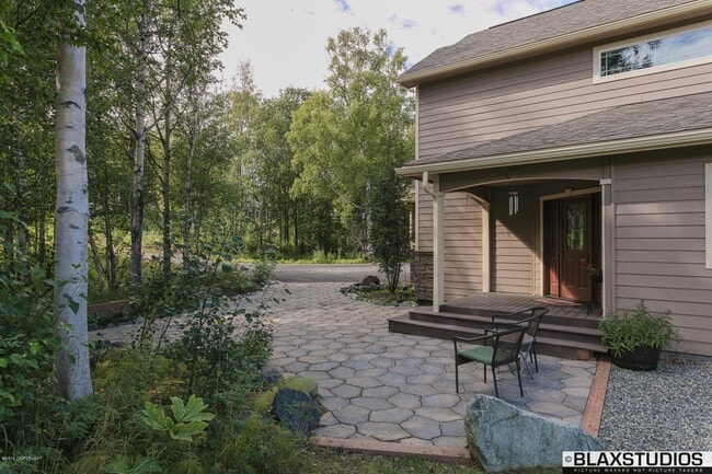 Building Photo - 6149 N Kettle Dr