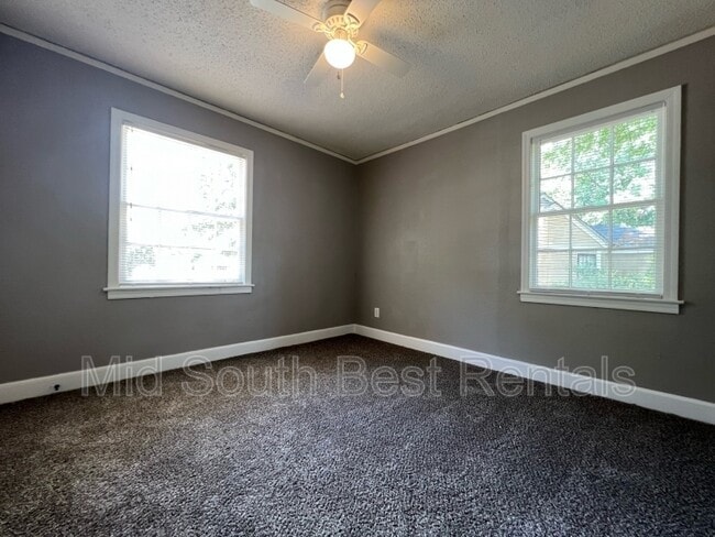 Building Photo - 2261 Alameda Cove