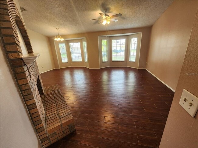 Building Photo - 150 Abbey Hollow Dr