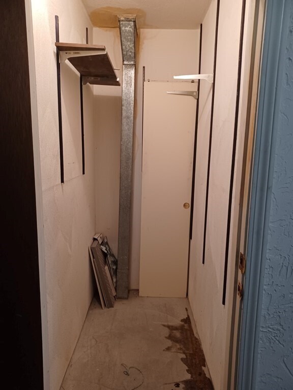 Building Photo - 151 Bittersweet Ln