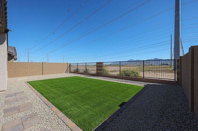 Building Photo - Alamar Living, 4 Bed, 3 Bath Rental!