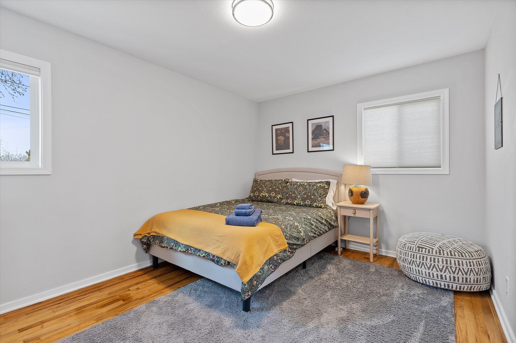 Building Photo - 4775 SW Beech Dr