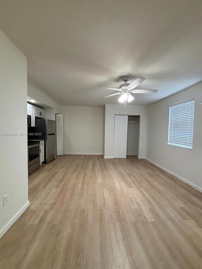 Building Photo - 467 NW 8th St