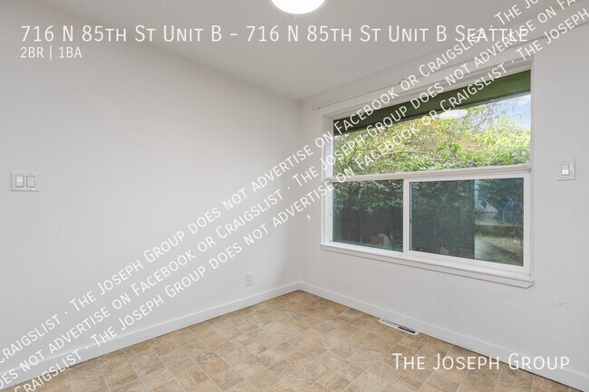 Building Photo - 716 N 85th St