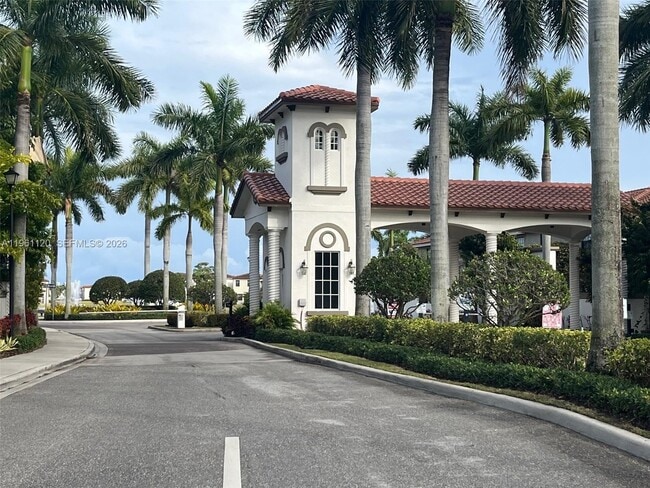 Building Photo - 4211 Napoli Lake Dr