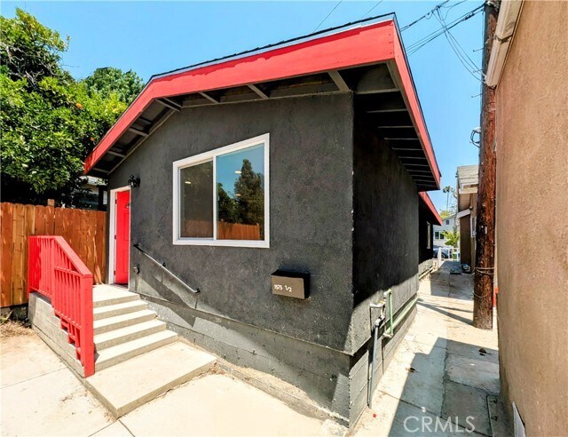 Building Photo - 1575 Munson Ave