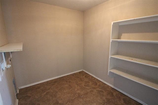 Building Photo - 2743 Hacienda Lake Dr