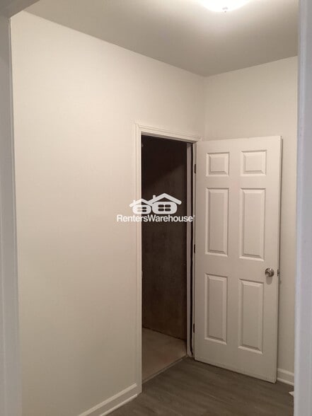 Building Photo - 3275 Long Iron Pl